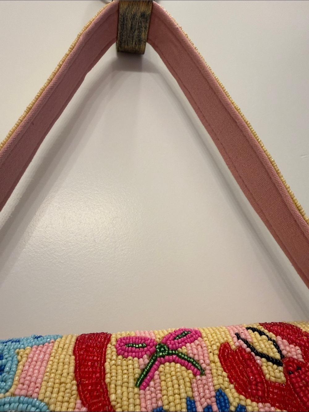 NWT-NEW VIRAL Beaded Pink 'La Dolce Vita' Shoulder Bag with Tropical Motifs - Picture 5 of 12